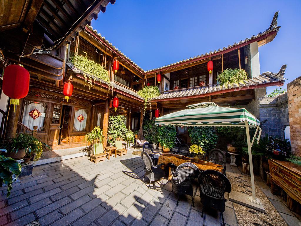 Old Tree Boutique Guesthouse Ліцзян Екстер'єр фото