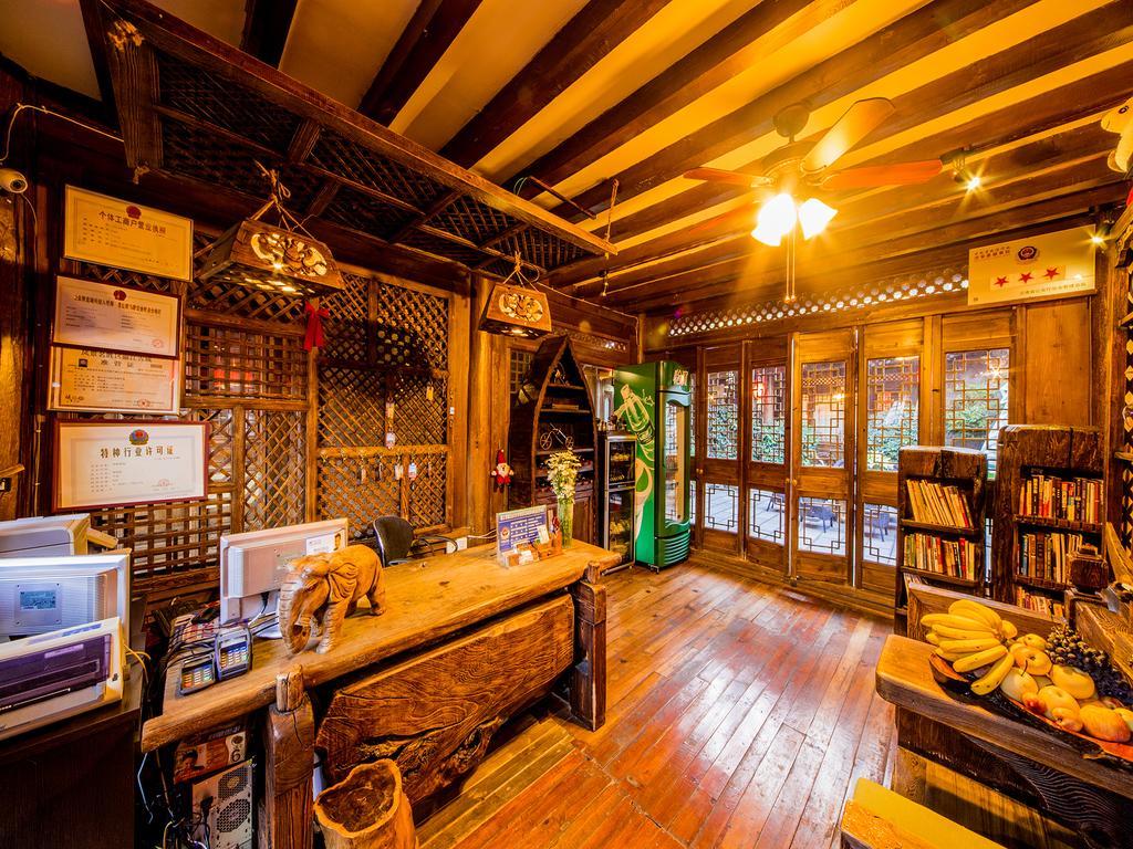 Old Tree Boutique Guesthouse Ліцзян Екстер'єр фото