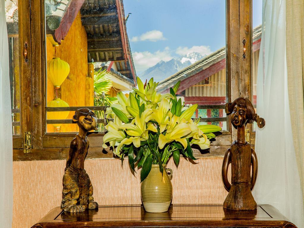 Old Tree Boutique Guesthouse Ліцзян Екстер'єр фото