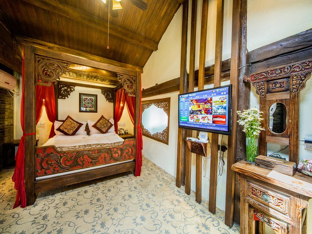 Old Tree Boutique Guesthouse Ліцзян Екстер'єр фото