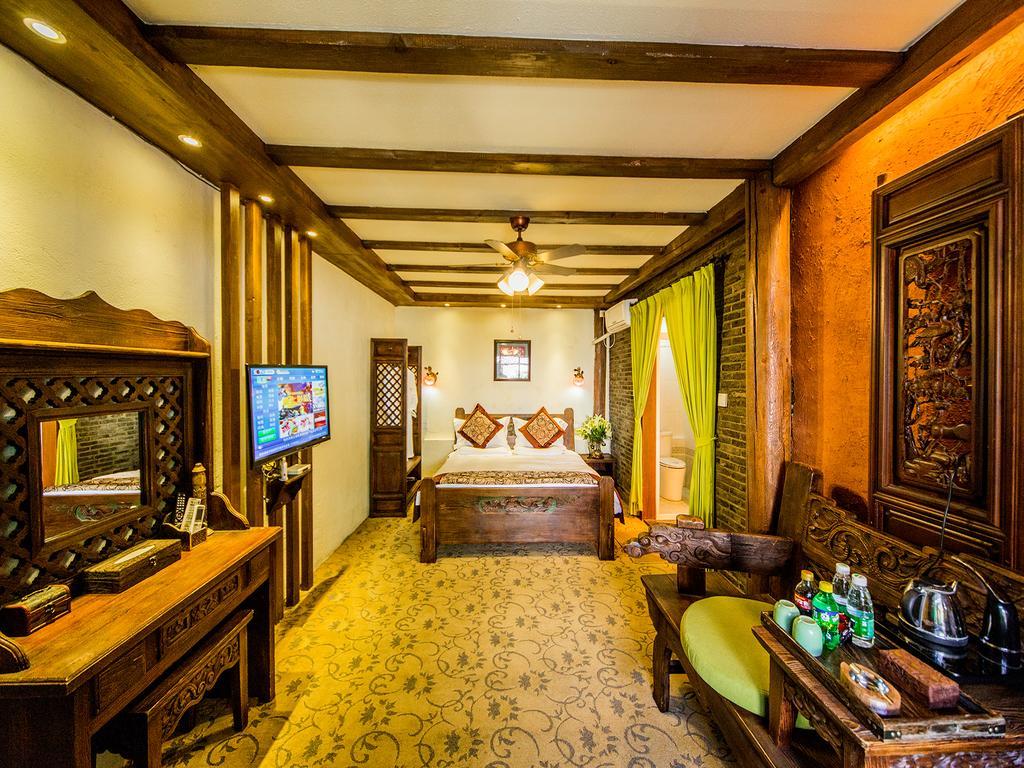 Old Tree Boutique Guesthouse Ліцзян Екстер'єр фото