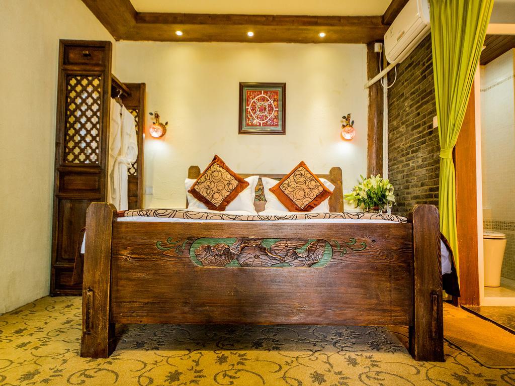 Old Tree Boutique Guesthouse Ліцзян Екстер'єр фото