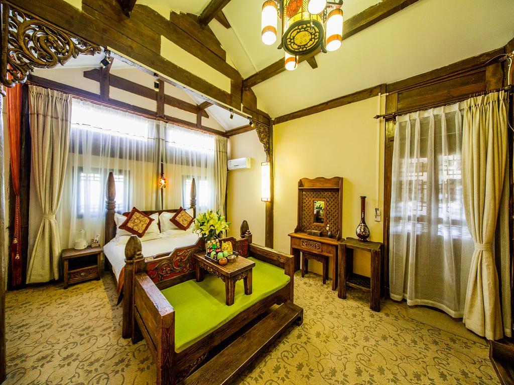 Old Tree Boutique Guesthouse Ліцзян Екстер'єр фото