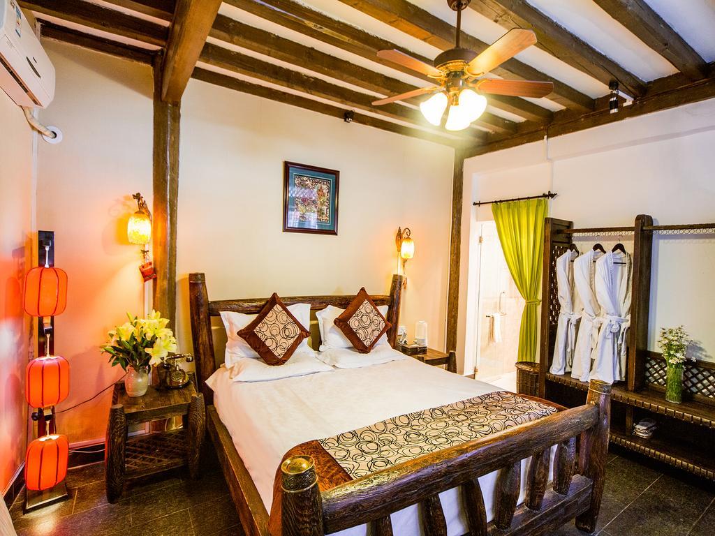 Old Tree Boutique Guesthouse Ліцзян Екстер'єр фото