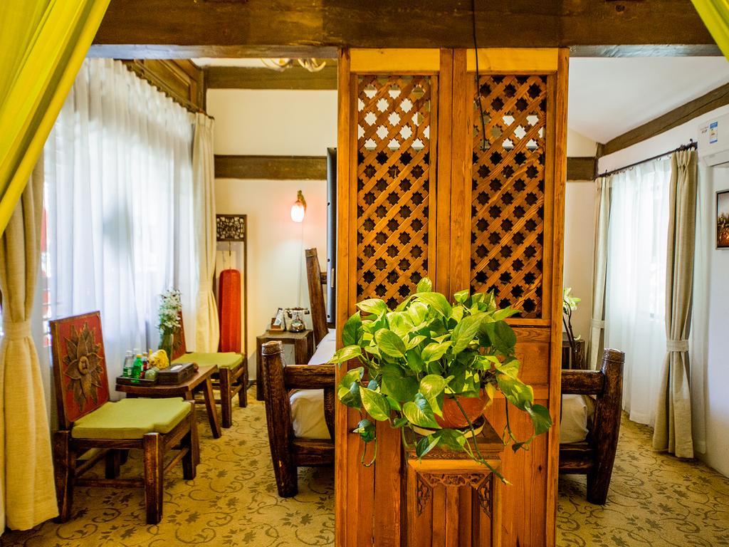 Old Tree Boutique Guesthouse Ліцзян Екстер'єр фото