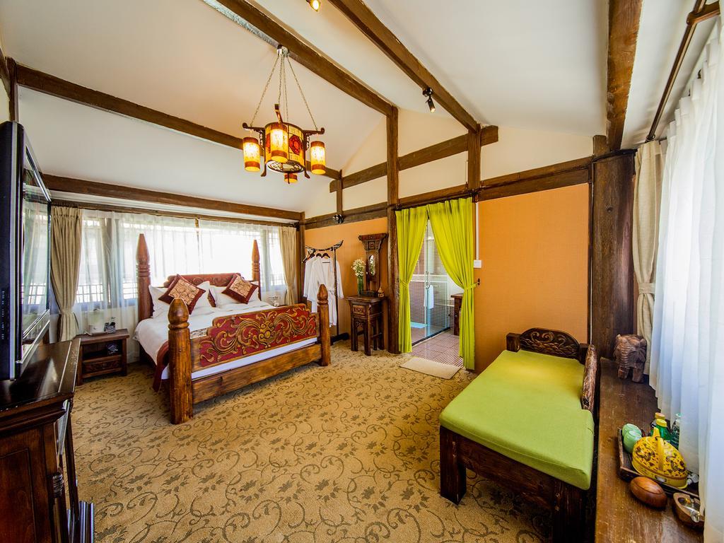 Old Tree Boutique Guesthouse Ліцзян Екстер'єр фото