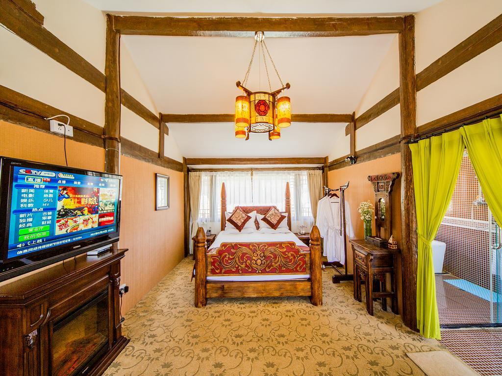 Old Tree Boutique Guesthouse Ліцзян Екстер'єр фото